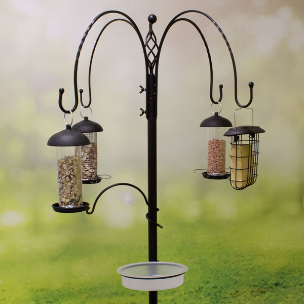 Four Seasons Complete Bird Feeding Station